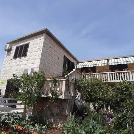 Apartmani Luce Sumartin Esterno foto